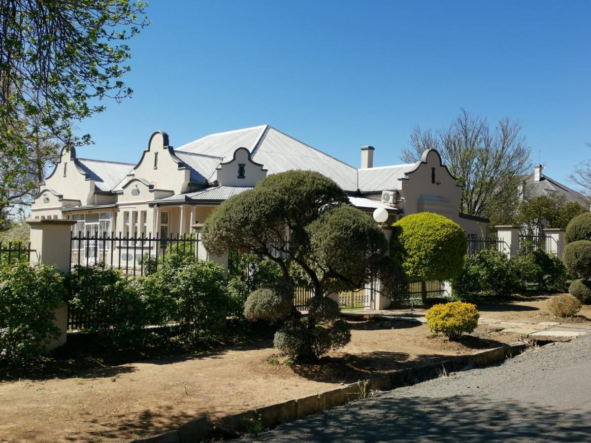 Lucolo Palace B&B Aliwal North Exterior photo